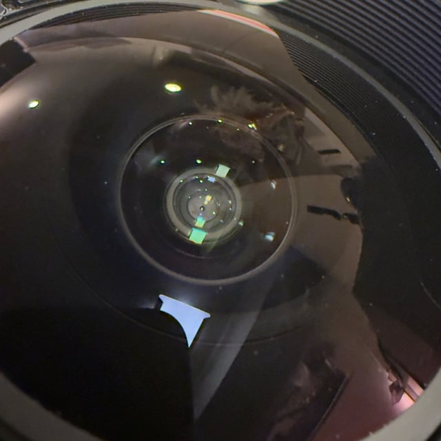 EF 8-15mm F4L フィッシュアイ USM