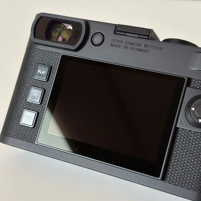 M EV1