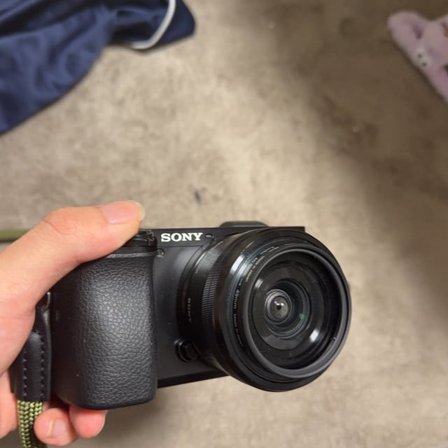 α6100 ILCE-6100L パワーズームレンズキット "ブラック"