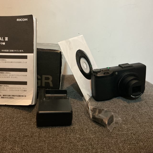 GR DIGITAL III