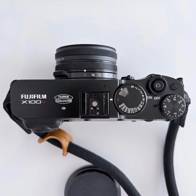 X100V "ブラック"