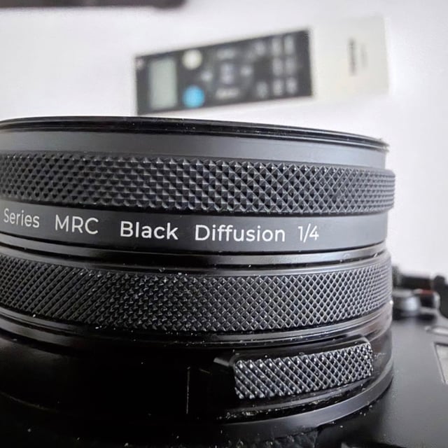 X100V "ブラック"