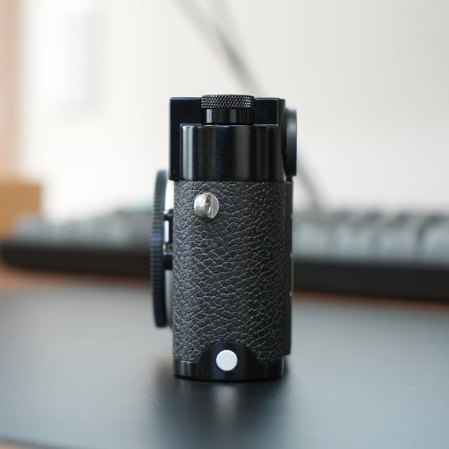 ライカM10-R ボディ "ブラックペイント"