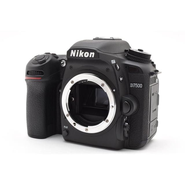 D7500 ボディ