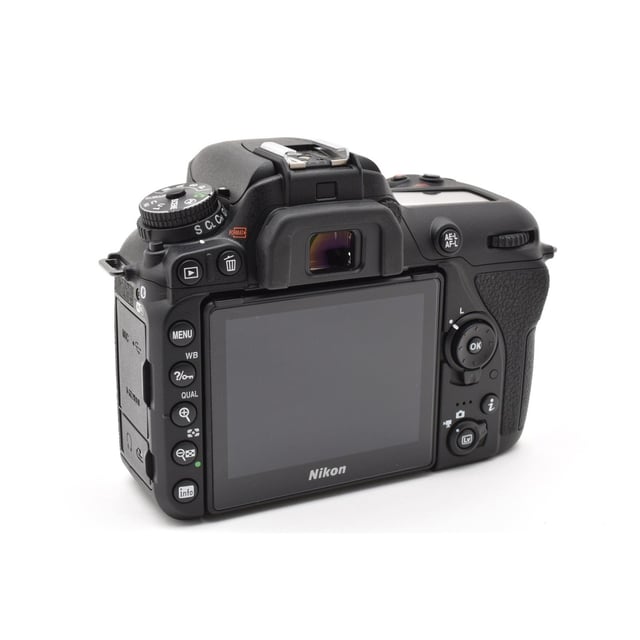 D7500 ボディ