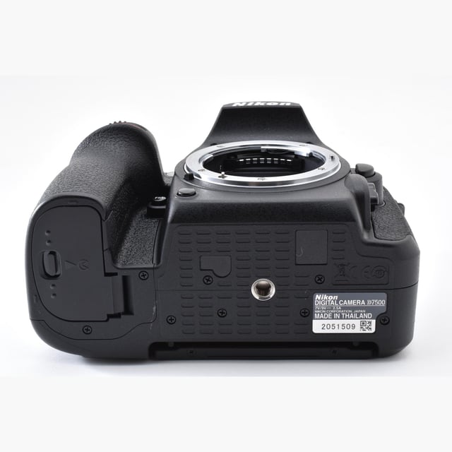 D7500 ボディ