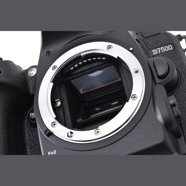 D7500 ボディ