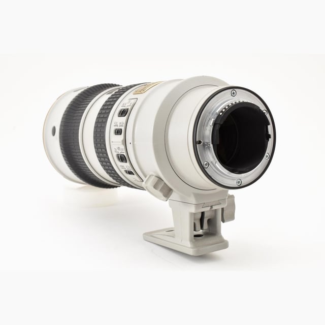 AF-S VR Zoom-Nikkor ED 70-200mm F2.8G IF "ライトグレー"
