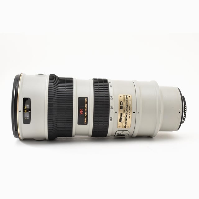 AF-S VR Zoom-Nikkor ED 70-200mm F2.8G IF "ライトグレー"
