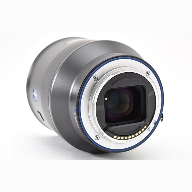 Batis 2/40 CF