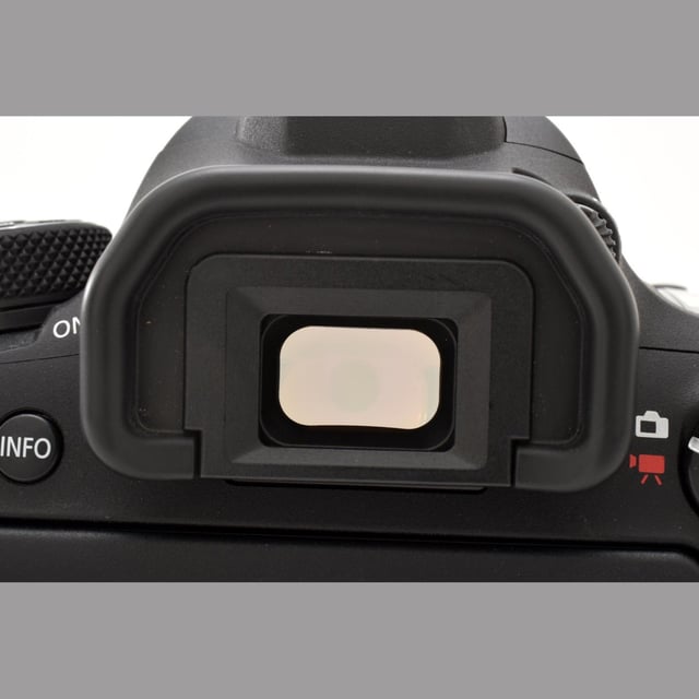 EOS 6D Mark II ボディ