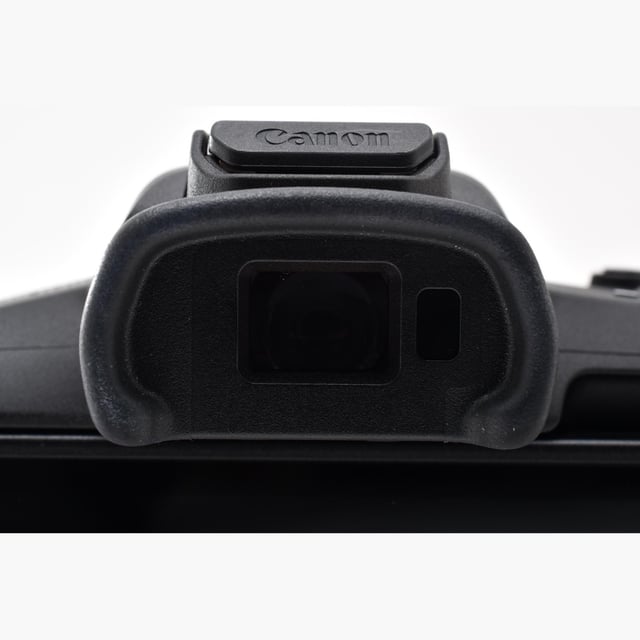 EOS R50 ダブルズームキット "ブラック"