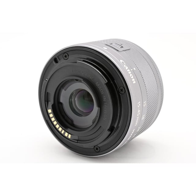 EF-M15-45mm F3.5-6.3 IS STM "シルバー"