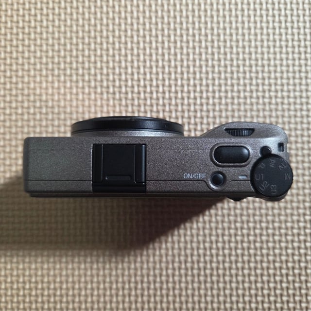 GR III(GR3) Diary Edition "メタリックウォームグレー"