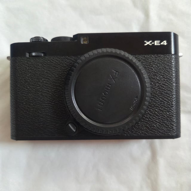 X-E4 ボディ "ブラック"