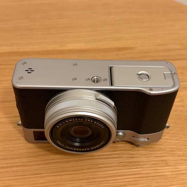 X100VI "シルバー"
