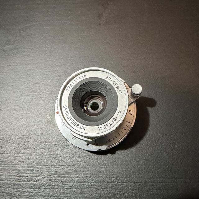 TTArtisan 28mm f/5.6 "シルバー"