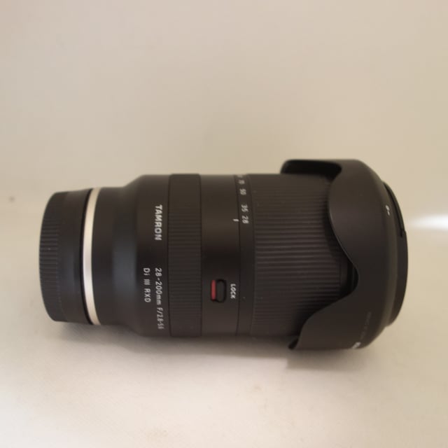 28-200mm F/2.8-5.6 Di III RXD ソニーE用