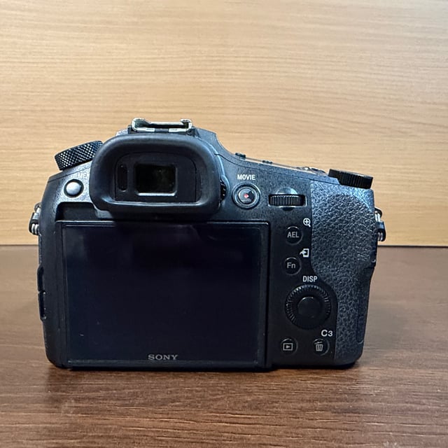 サイバーショット RX10 IV(DSC-RX10M4)